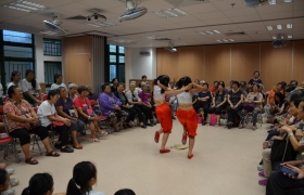 14-15下學期訓育組溪長者舍中心探訪活動 (58)_1024.JPG