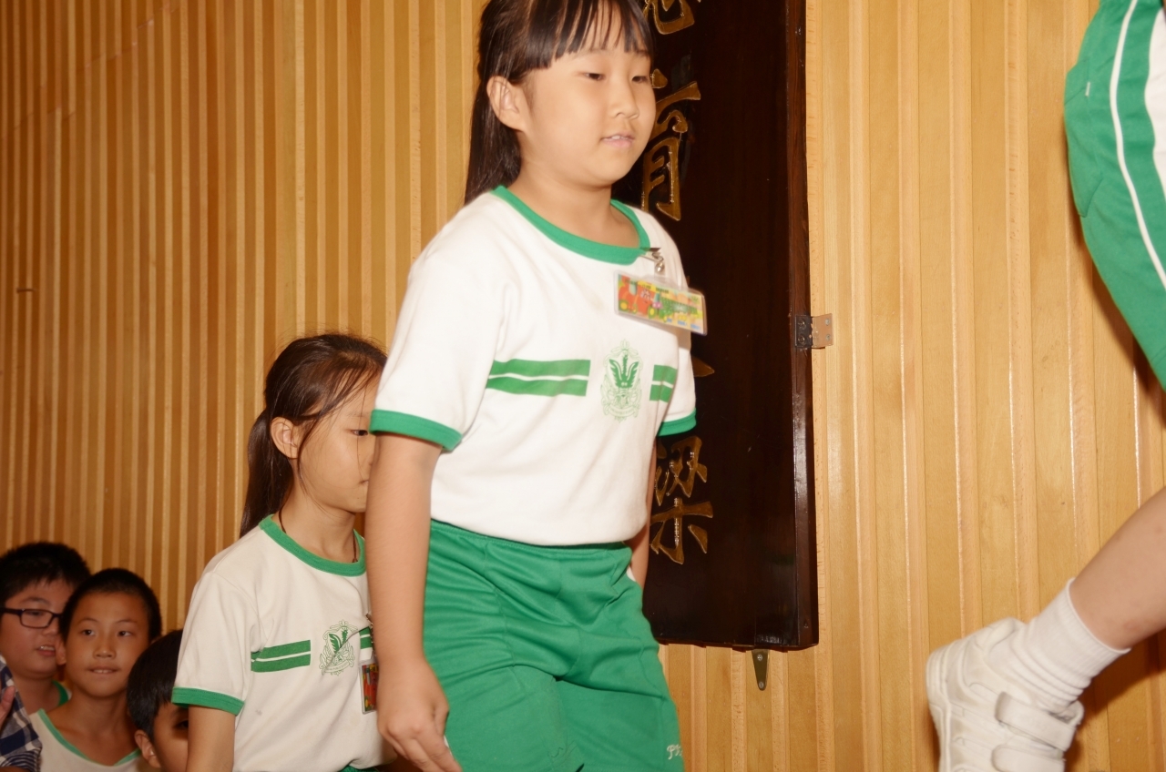 15-16訓育組服務團隊就職典禮 (54).JPG
