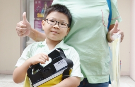 15-16上學期訓育組服務學習賣旗籌款慈善活動 (39).JPG