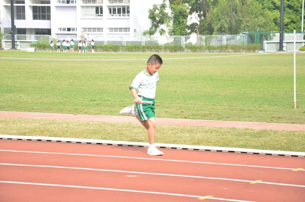 15-16鳳溪小學第五十九屆運動會 (1009)_1024.JPG