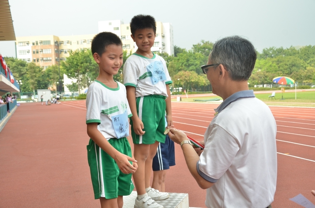 15-16鳳溪小學第五十九屆運動會 (1025)_1024.JPG