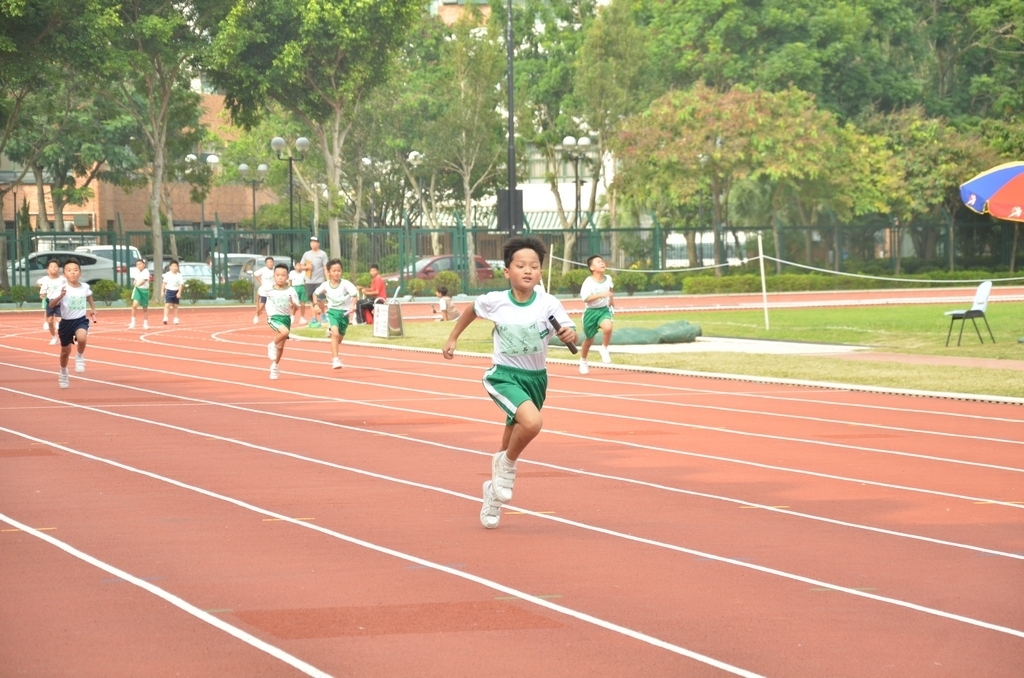 15-16鳳溪小學第五十九屆運動會 (1037)_1024.JPG