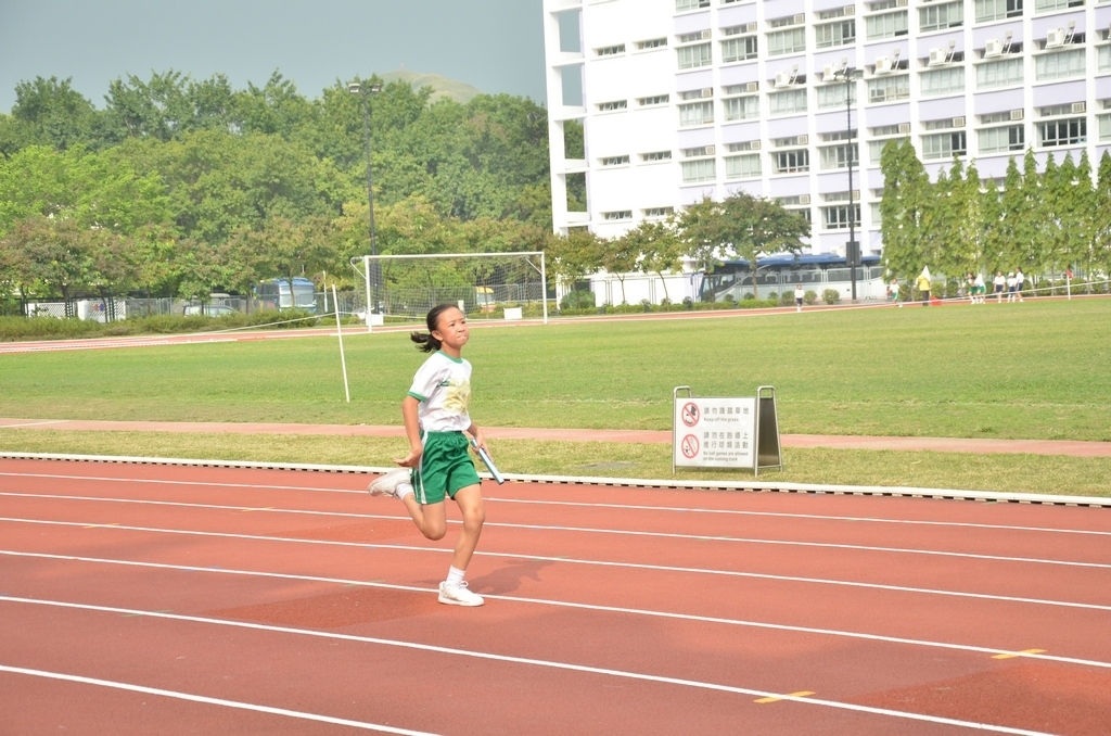 15-16鳳溪小學第五十九屆運動會 (1047)_1024.JPG