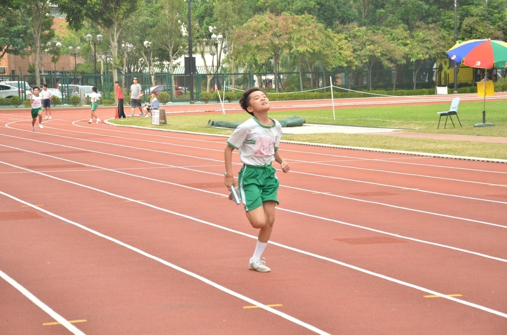 15-16鳳溪小學第五十九屆運動會 (1066)_1024.JPG