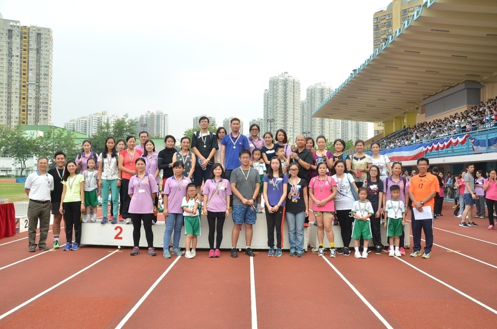 15-16鳳溪小學第五十九屆運動會 (1170)_1024.JPG