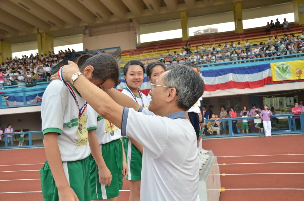15-16鳳溪小學第五十九屆運動會 (1211)_1024.JPG
