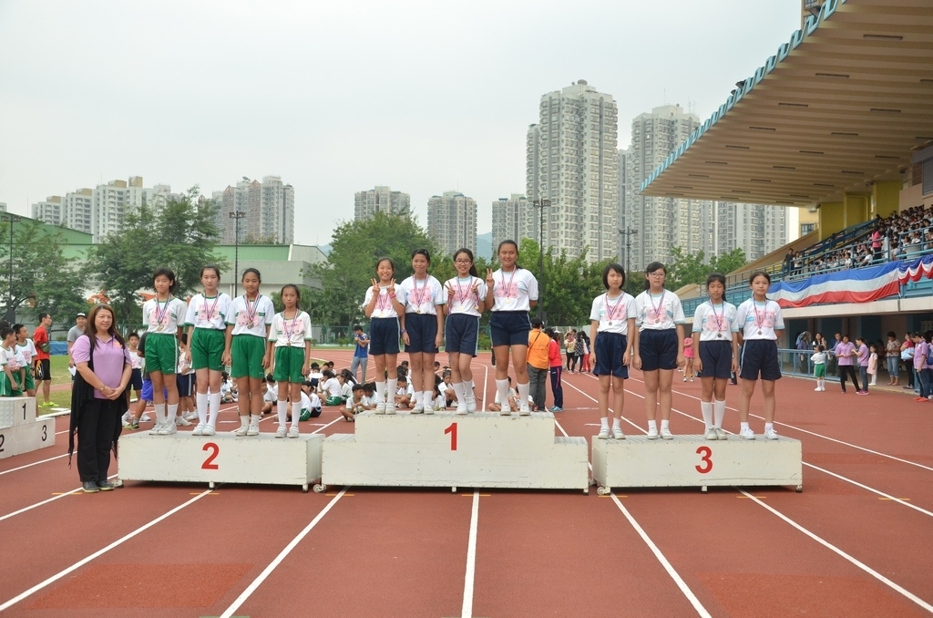 15-16鳳溪小學第五十九屆運動會 (1238)_1024.JPG