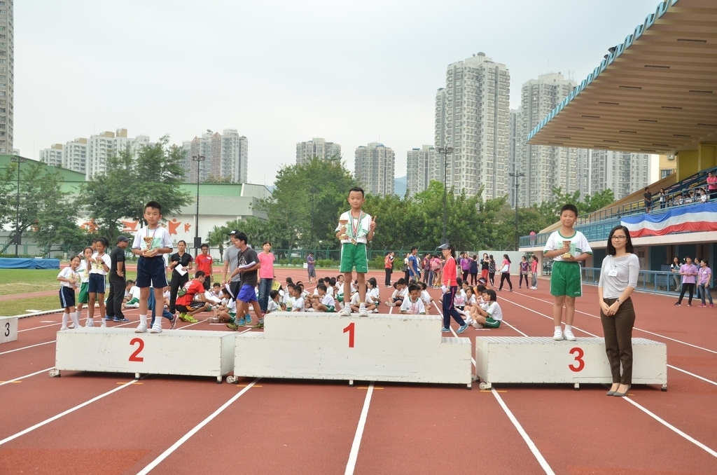 15-16鳳溪小學第五十九屆運動會 (1267)_1024.JPG