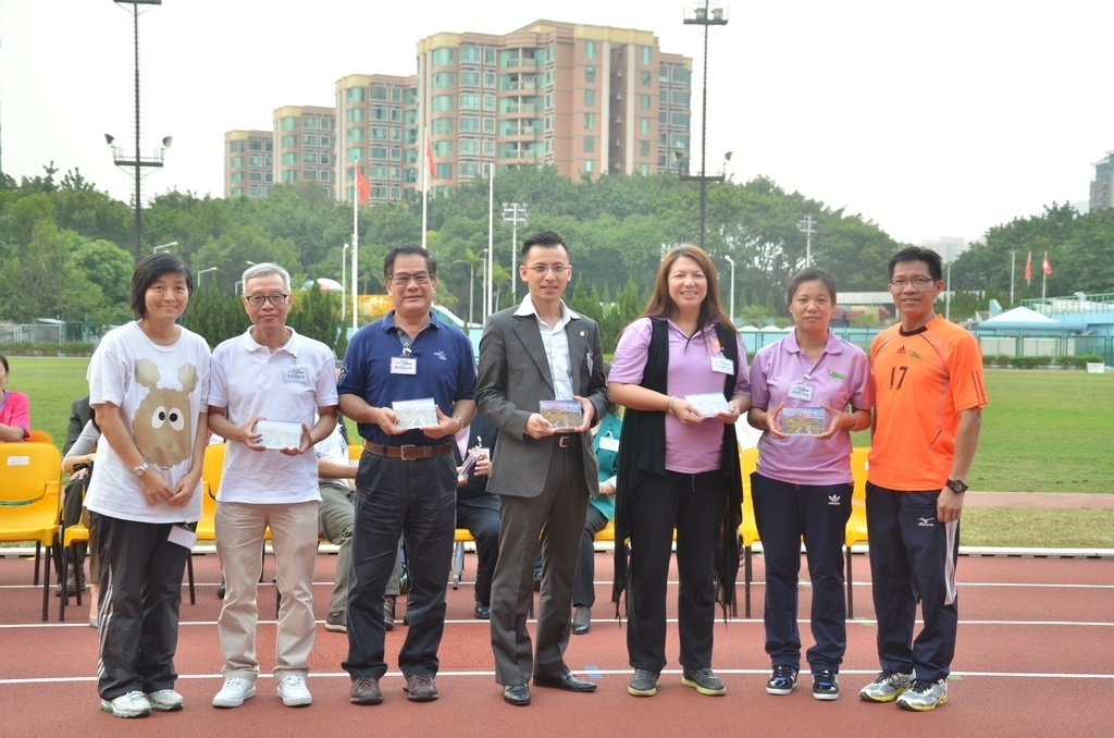 15-16鳳溪小學第五十九屆運動會 (1373)_1024.JPG