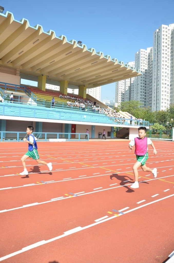 15-16鳳溪小學第五十九屆運動會 (214)_1024.JPG