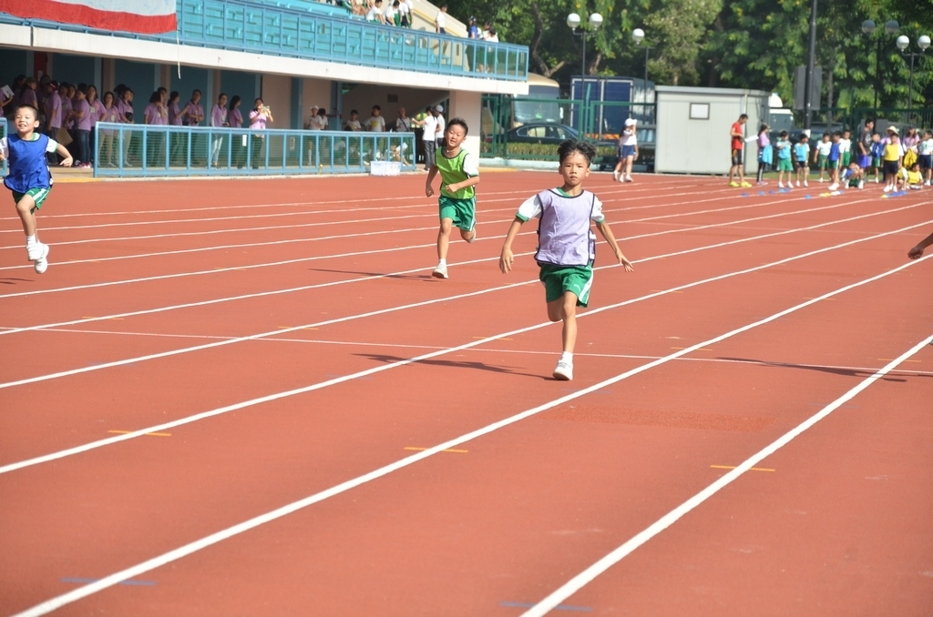 15-16鳳溪小學第五十九屆運動會 (278)_1024.JPG