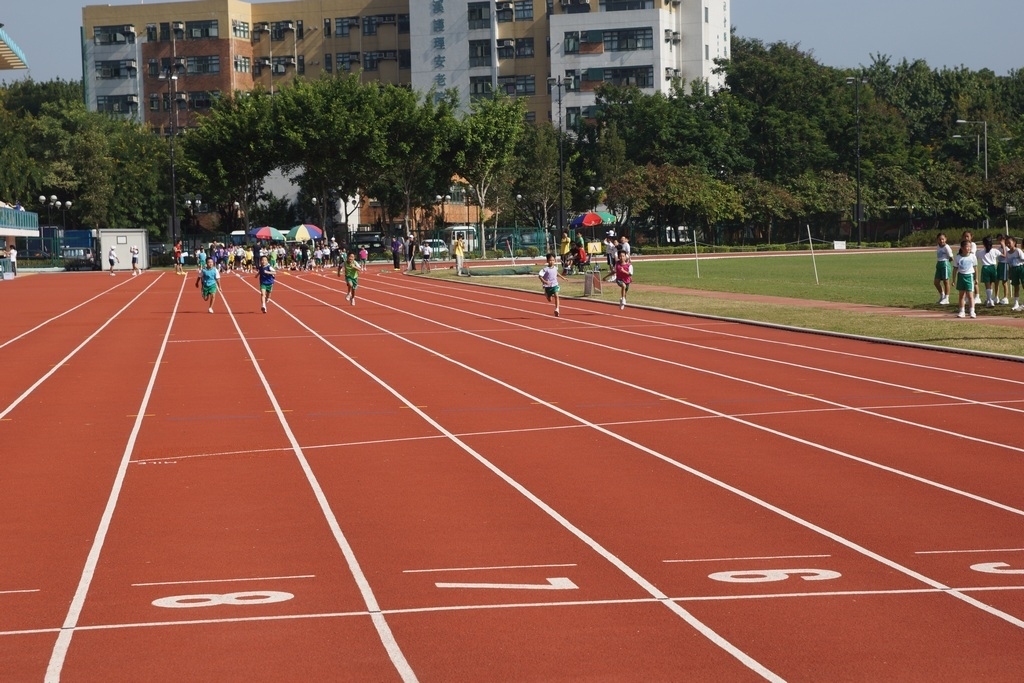 15-16鳳溪小學第五十九屆運動會 (304)_1024.JPG