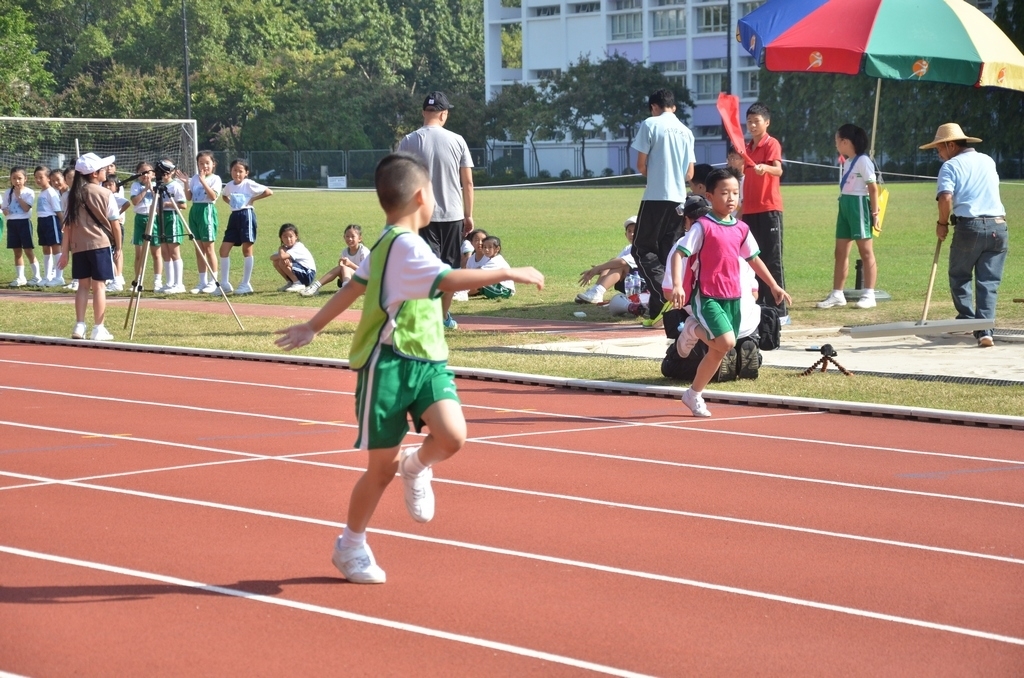 15-16鳳溪小學第五十九屆運動會 (323)_1024.JPG