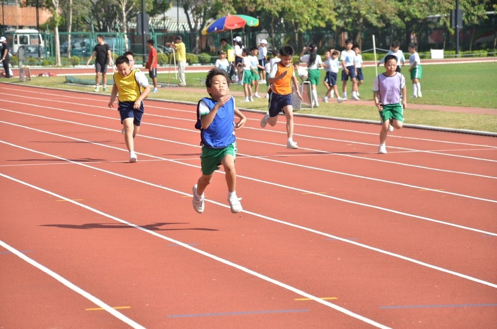 15-16鳳溪小學第五十九屆運動會 (327)_1024.JPG