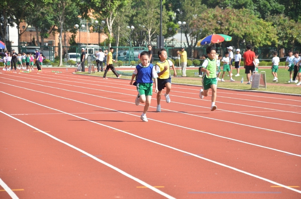 15-16鳳溪小學第五十九屆運動會 (342)_1024.JPG