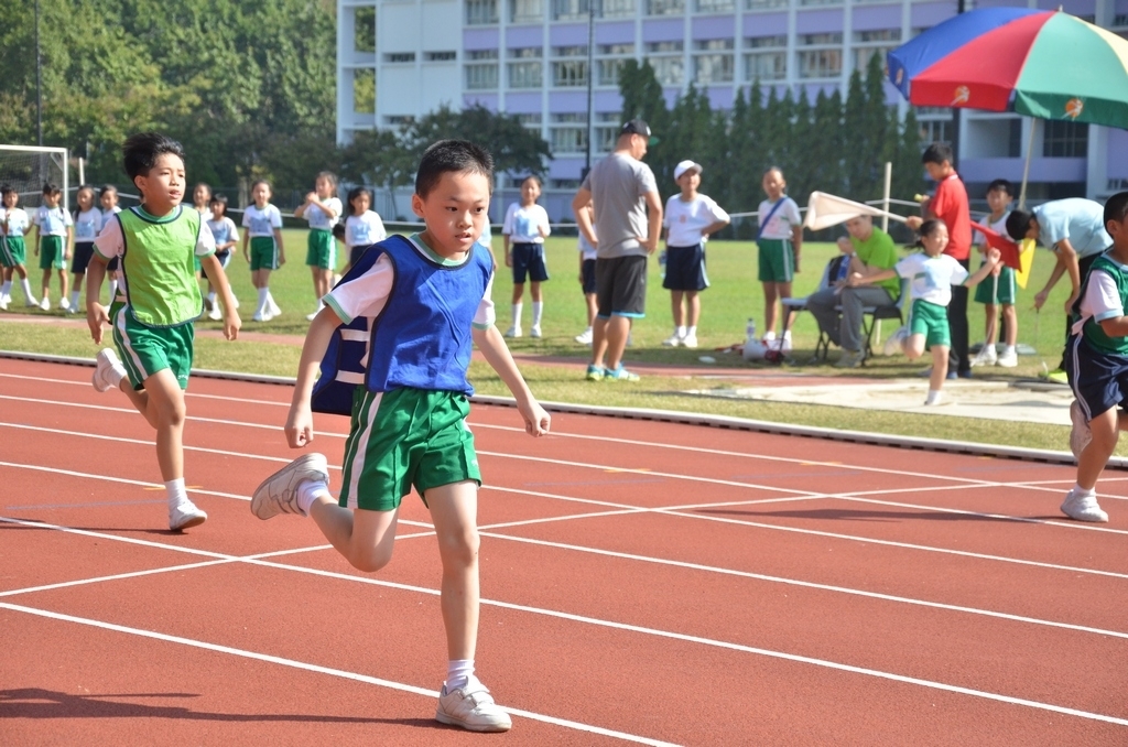 15-16鳳溪小學第五十九屆運動會 (348)_1024.JPG