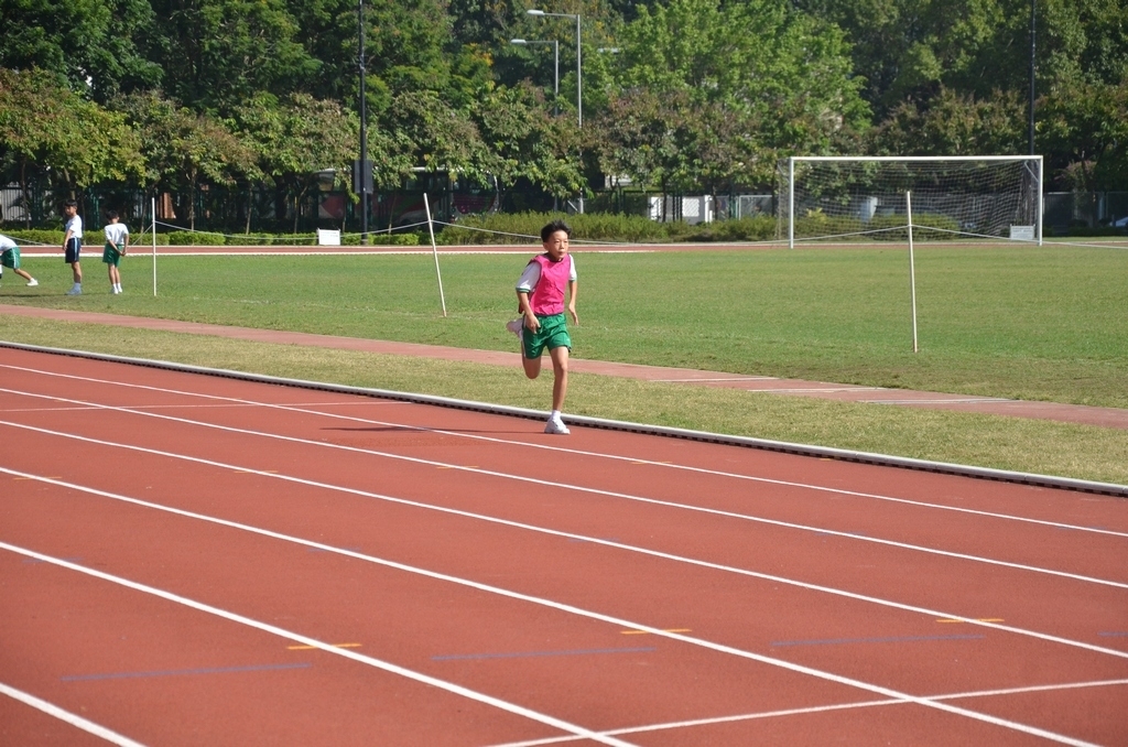 15-16鳳溪小學第五十九屆運動會 (374)_1024.JPG