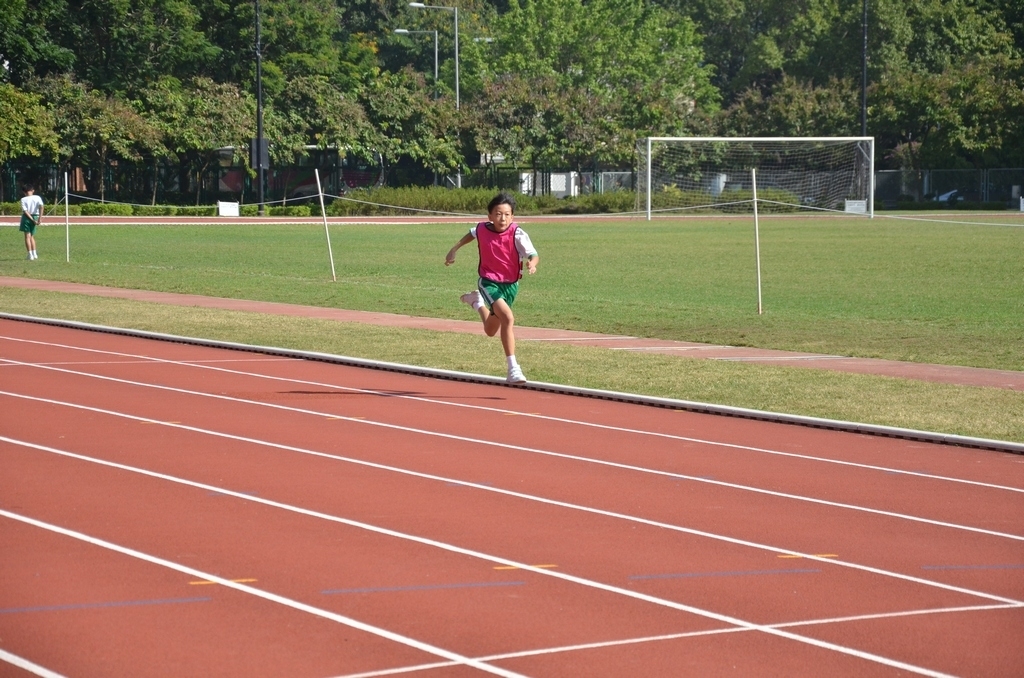 15-16鳳溪小學第五十九屆運動會 (375)_1024.JPG