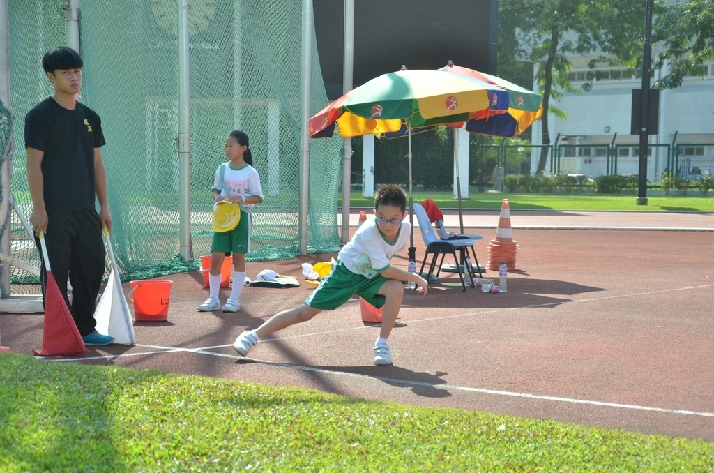 15-16鳳溪小學第五十九屆運動會 (415)_1024.JPG