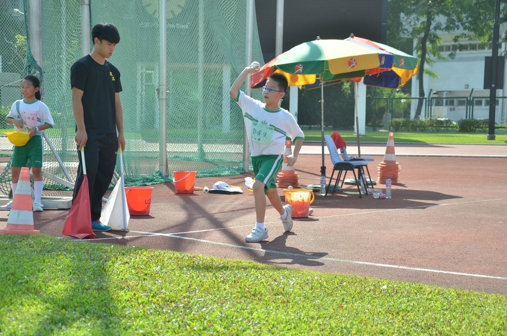 15-16鳳溪小學第五十九屆運動會 (420)_1024.JPG