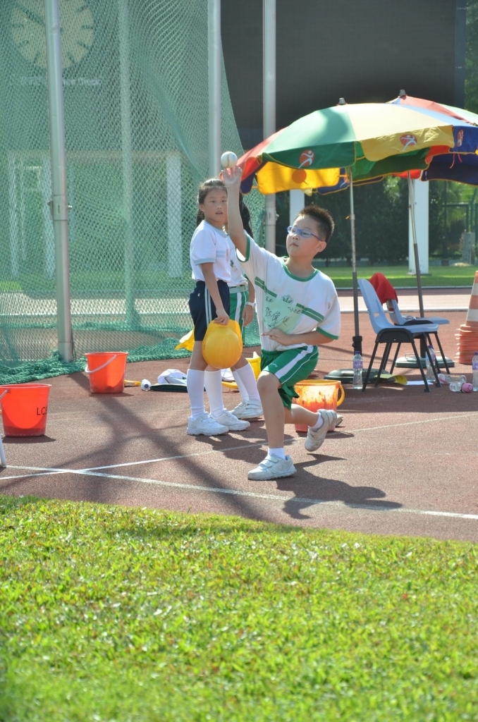 15-16鳳溪小學第五十九屆運動會 (425)_1024.JPG