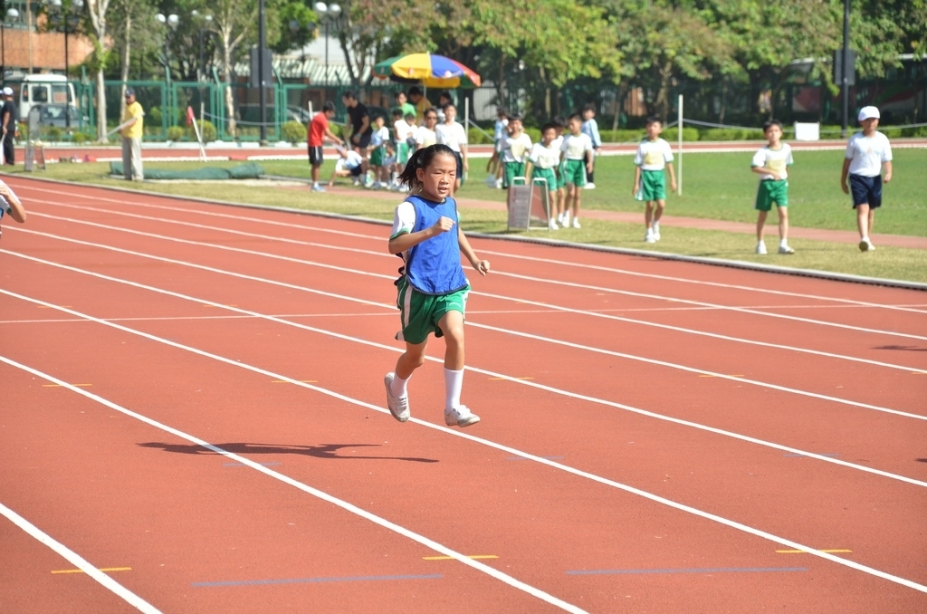 15-16鳳溪小學第五十九屆運動會 (438)_1024.JPG