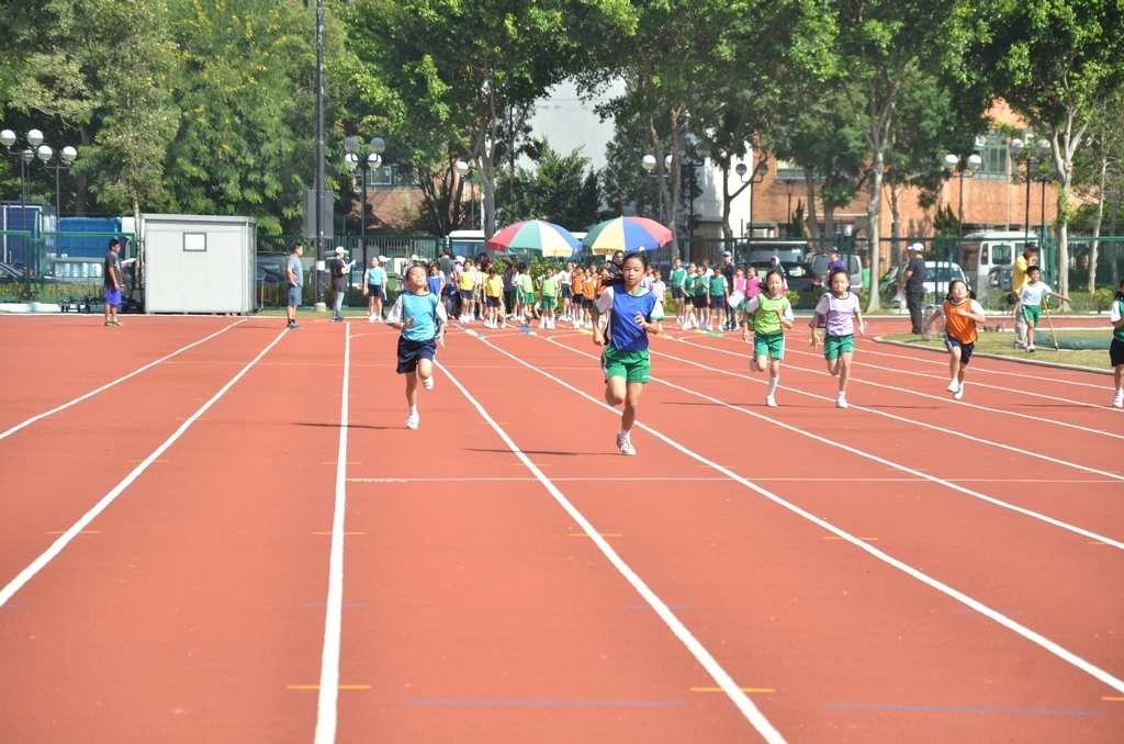 15-16鳳溪小學第五十九屆運動會 (463)_1024.JPG