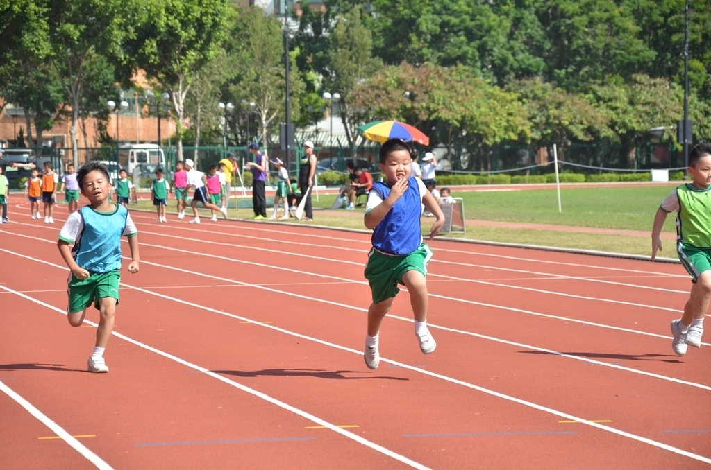 15-16鳳溪小學第五十九屆運動會 (534)_1024.JPG