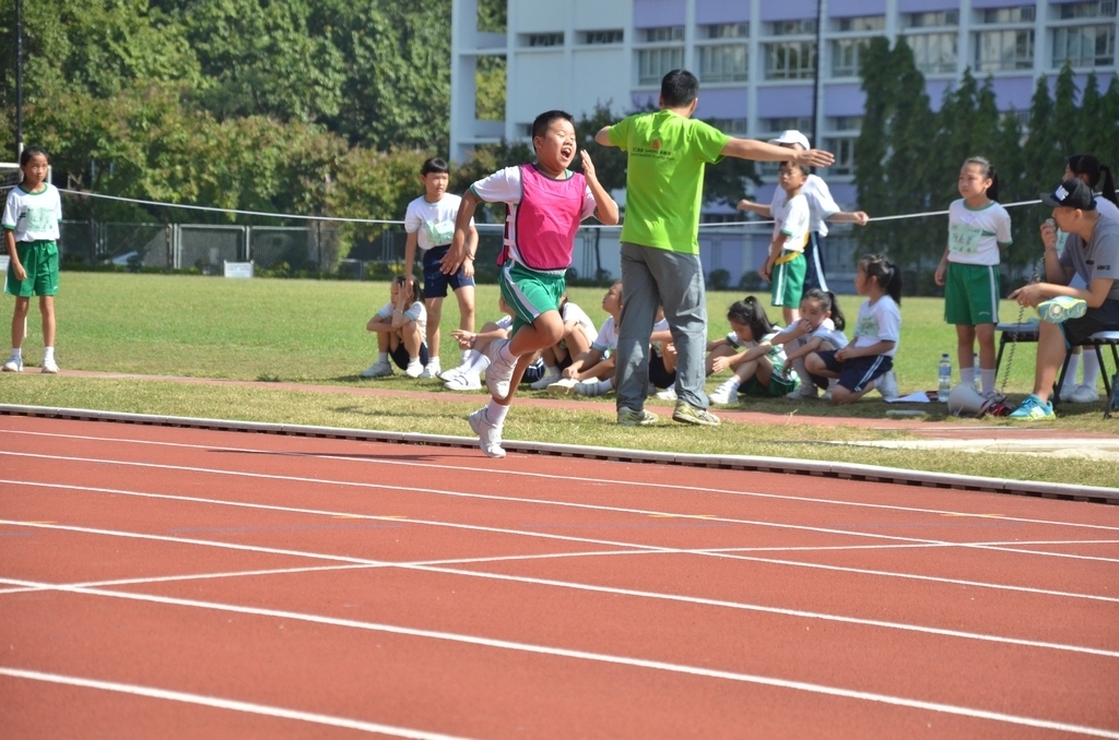 15-16鳳溪小學第五十九屆運動會 (546)_1024.JPG