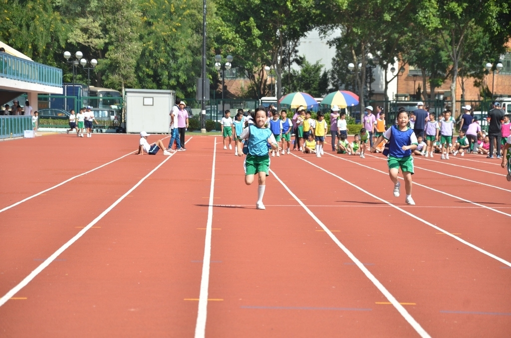 15-16鳳溪小學第五十九屆運動會 (571)_1024.JPG