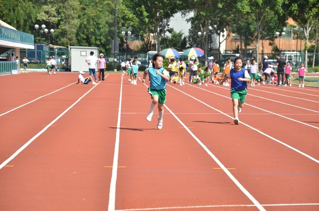 15-16鳳溪小學第五十九屆運動會 (572)_1024.JPG