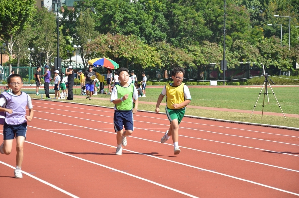 15-16鳳溪小學第五十九屆運動會 (592)_1024.JPG