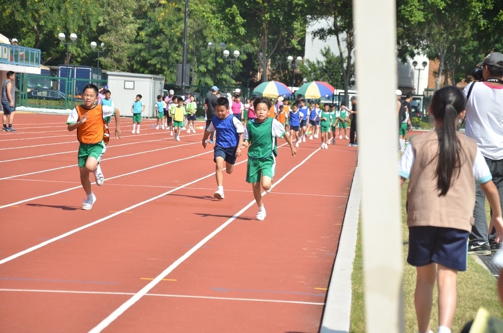 15-16鳳溪小學第五十九屆運動會 (596)_1024.JPG