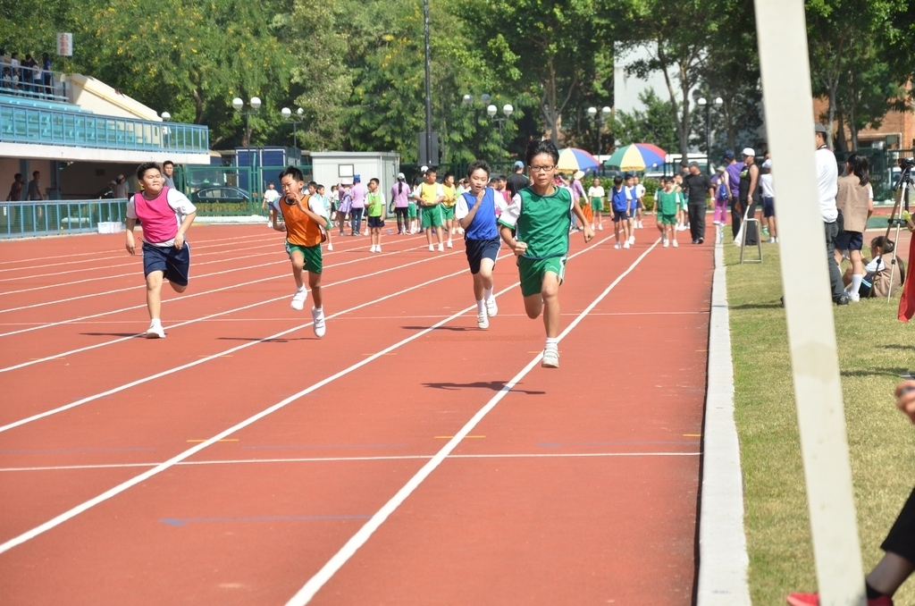 15-16鳳溪小學第五十九屆運動會 (607)_1024.JPG