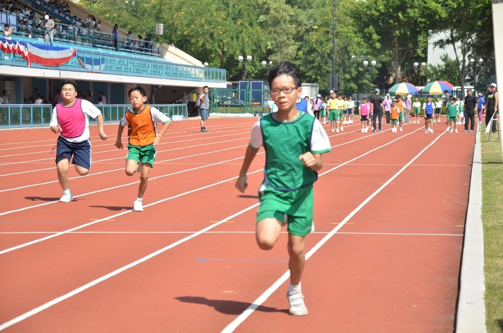 15-16鳳溪小學第五十九屆運動會 (613)_1024.JPG