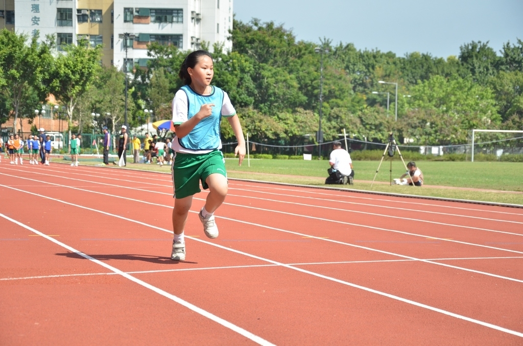 15-16鳳溪小學第五十九屆運動會 (637)_1024.JPG