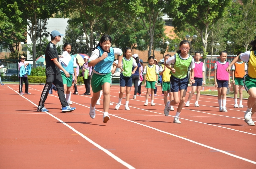 15-16鳳溪小學第五十九屆運動會 (696)_1024.JPG