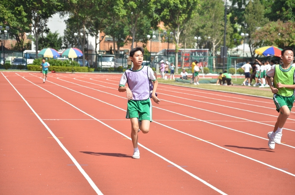 15-16鳳溪小學第五十九屆運動會 (724)_1024.JPG