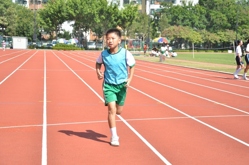 15-16鳳溪小學第五十九屆運動會 (733)_1024.JPG