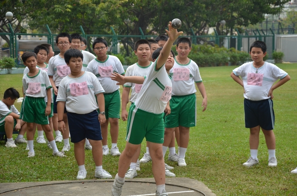 15-16鳳溪小學第五十九屆運動會 (825)_1024.JPG