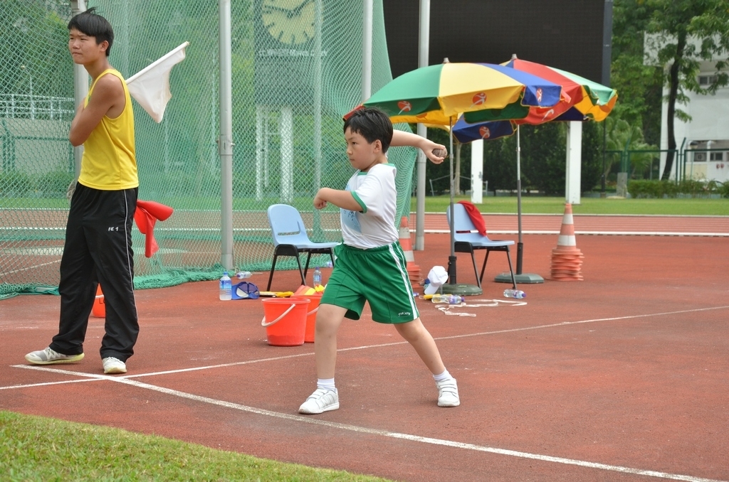 15-16鳳溪小學第五十九屆運動會 (833)_1024.JPG