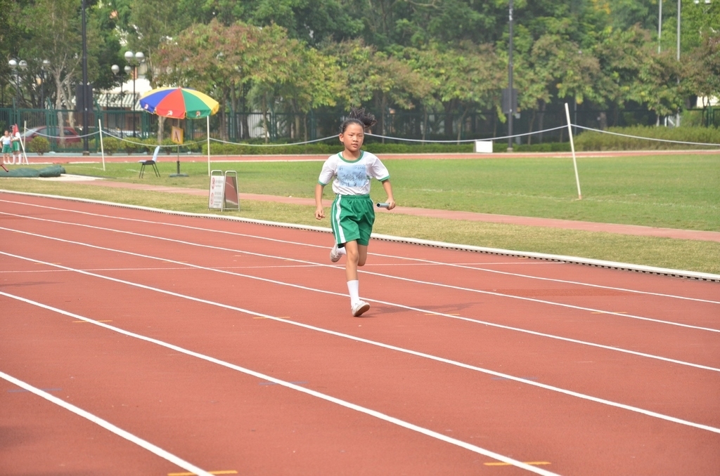 15-16鳳溪小學第五十九屆運動會 (954)_1024.JPG
