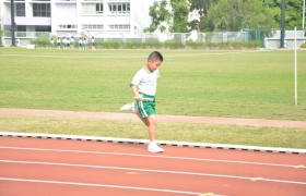 15-16鳳溪小學第五十九屆運動會 (1009)_1024.JPG