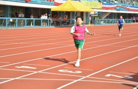 15-16鳳溪小學第五十九屆運動會 (118)_1024.JPG