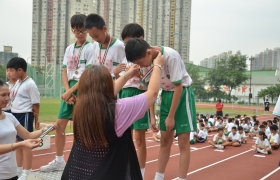 15-16鳳溪小學第五十九屆運動會 (1242)_1024.JPG