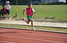 15-16鳳溪小學第五十九屆運動會 (380)_1024.JPG