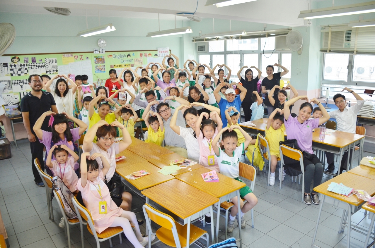 15-16訓育組服務學習系列活動_甜心行動四相片 (88).JPG