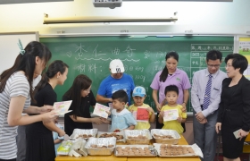 15-16訓育組服務學習系列活動_甜心行動四相片 (62).JPG