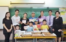 15-16訓育組服務學習系列活動_甜心行動四相片 (65).JPG