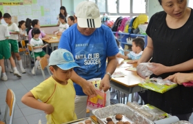 15-16訓育組服務學習系列活動_甜心行動四相片 (77).JPG
